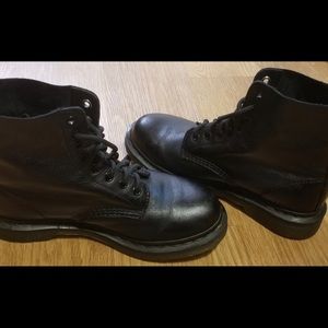 Dr Marten Boots